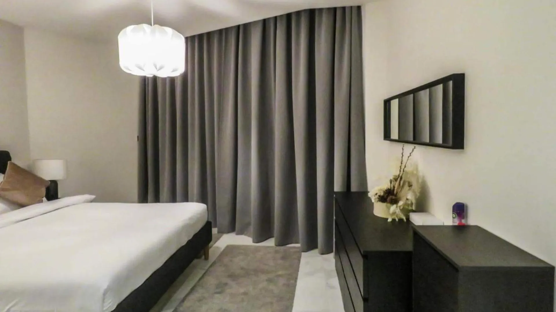 Oyo 1027 Home Binghatti Residence 2 Bhk Business Bay Dubai
