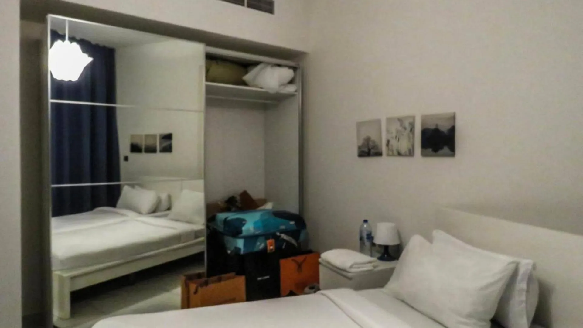Oyo 1027 Home Binghatti Residence 2 Bhk Business Bay Dubai 0*,