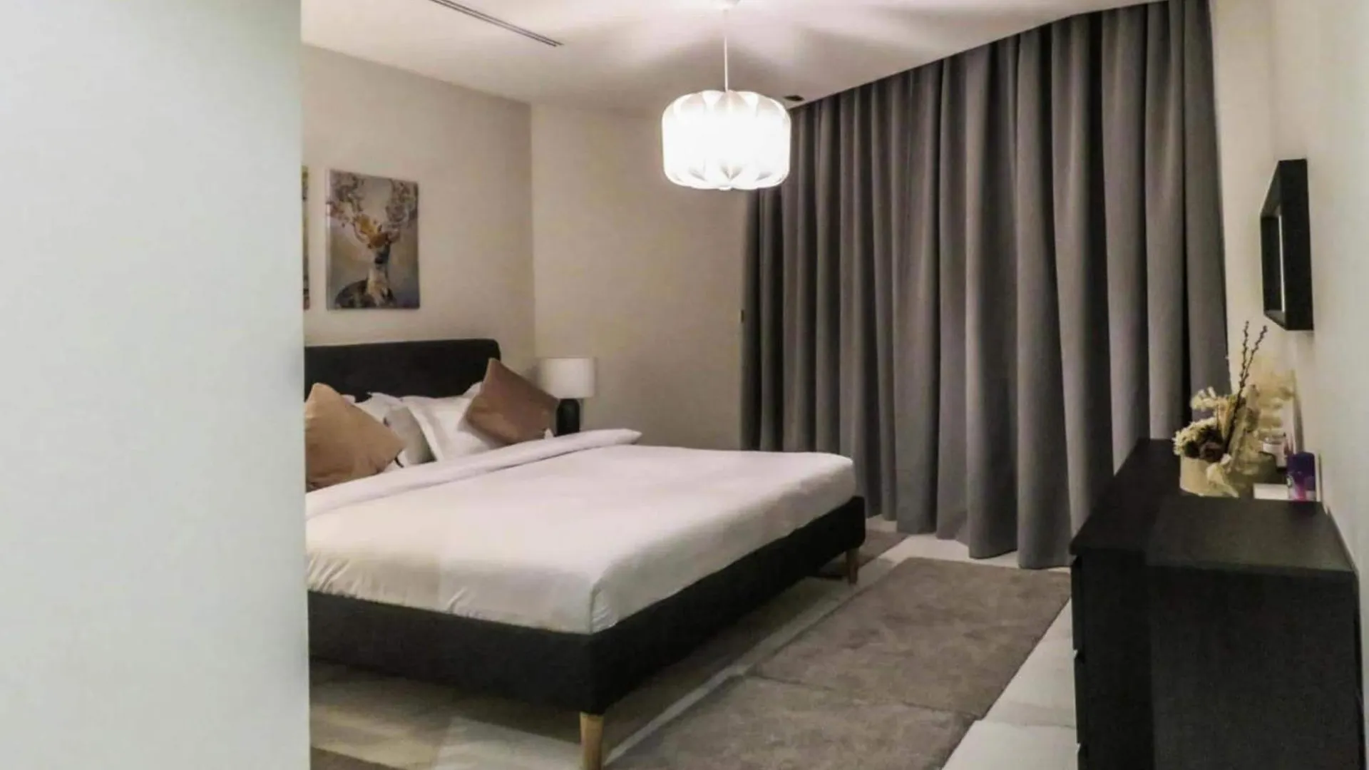 Apartment Oyo 1027 Home Binghatti Residence 2 Bhk Business Bay Dubai