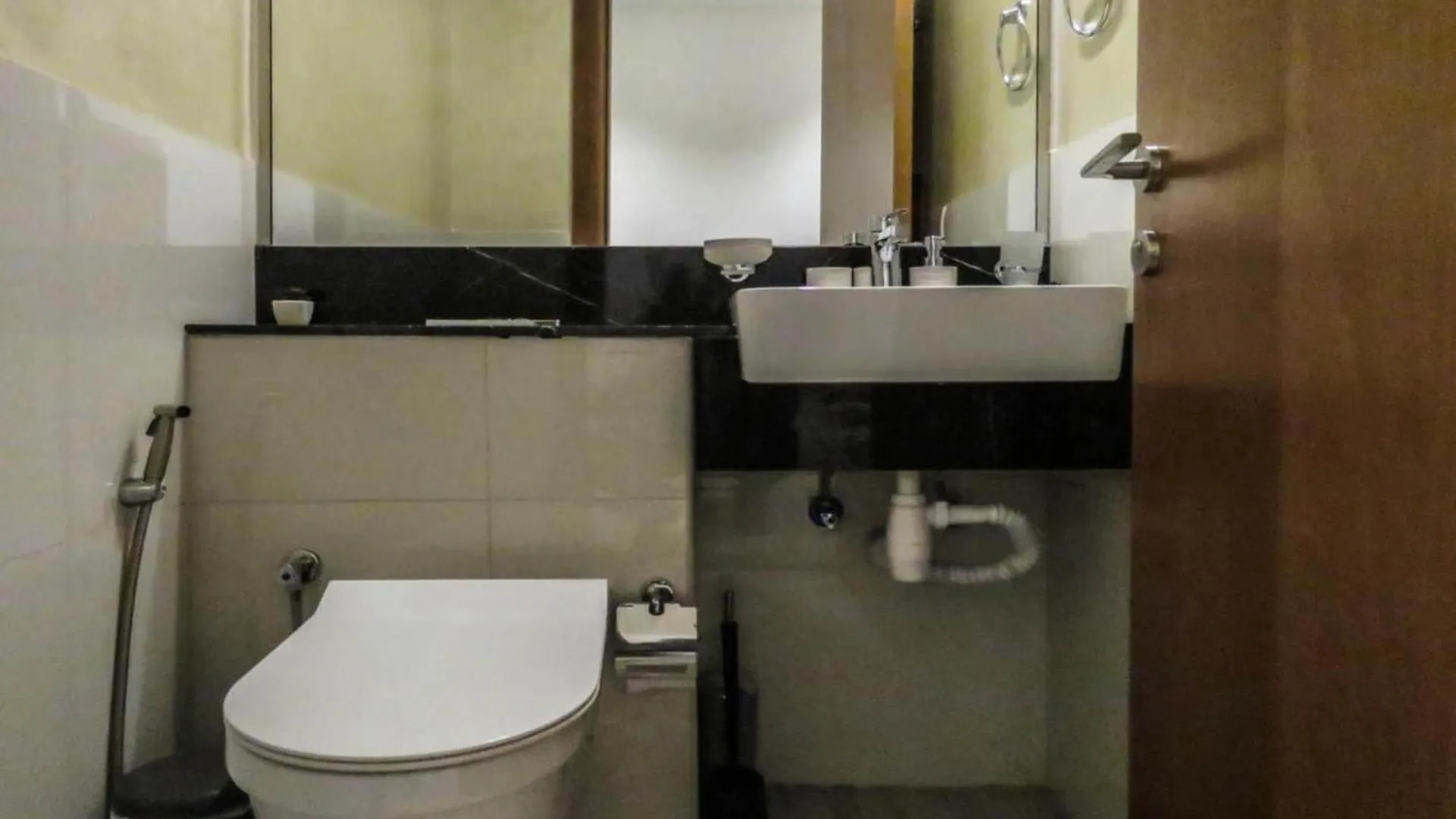 Apartment Oyo 1027 Home Binghatti Residence 2 Bhk Business Bay Dubai